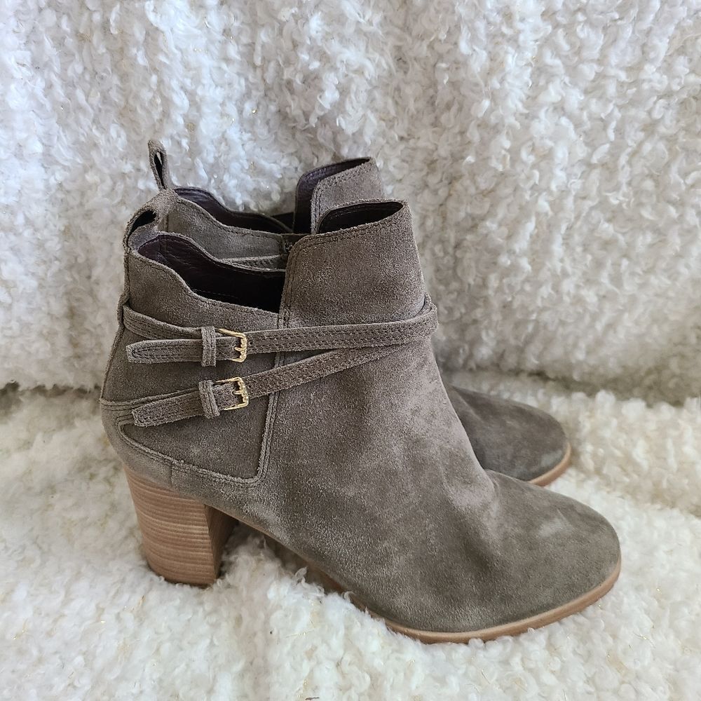 Cole Haan Linnie Ankle Suede Stacked Heel Bootie sz 10